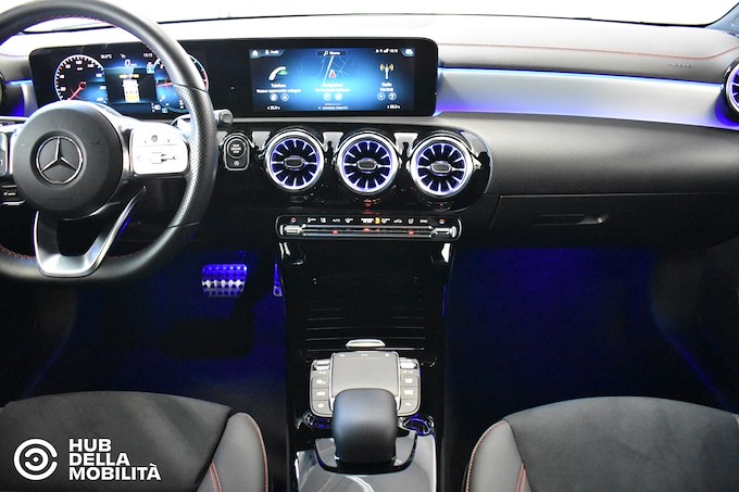 MERCEDES-BENZ CLA 200 d Automatic Shooting Brake Premium